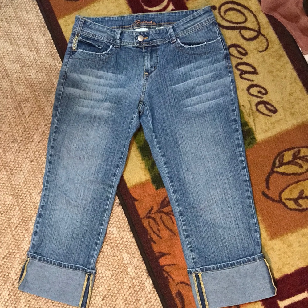 Cutest capris ever !!!..size 7/8